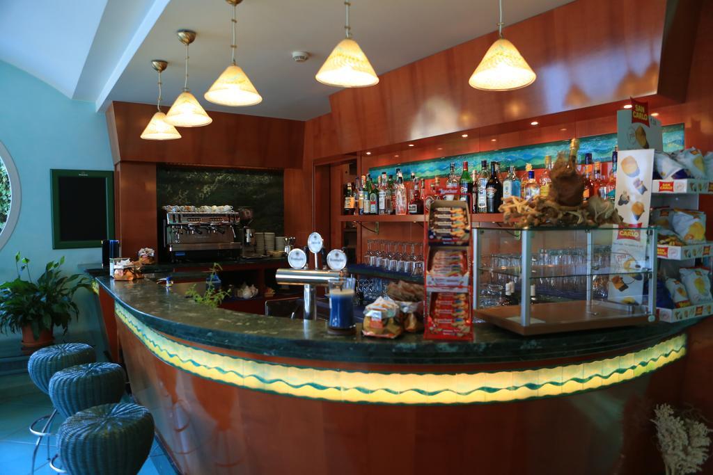Hotel Alisei Lignano Sabbiadoro Esterno foto