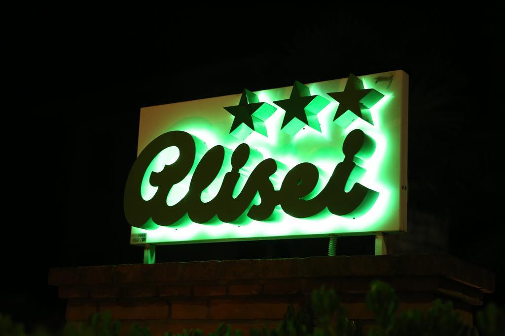 Hotel Alisei Lignano Sabbiadoro Esterno foto