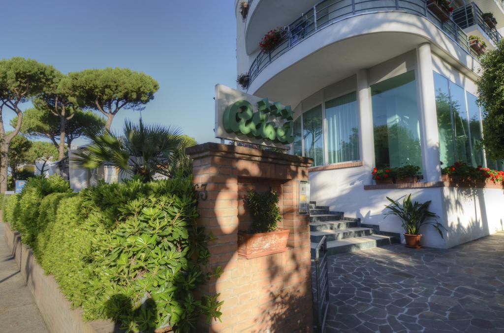 Hotel Alisei Lignano Sabbiadoro Esterno foto