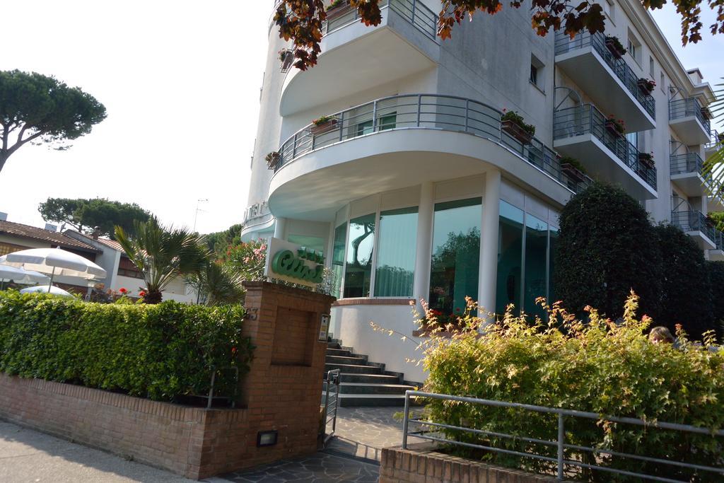 Hotel Alisei Lignano Sabbiadoro Esterno foto