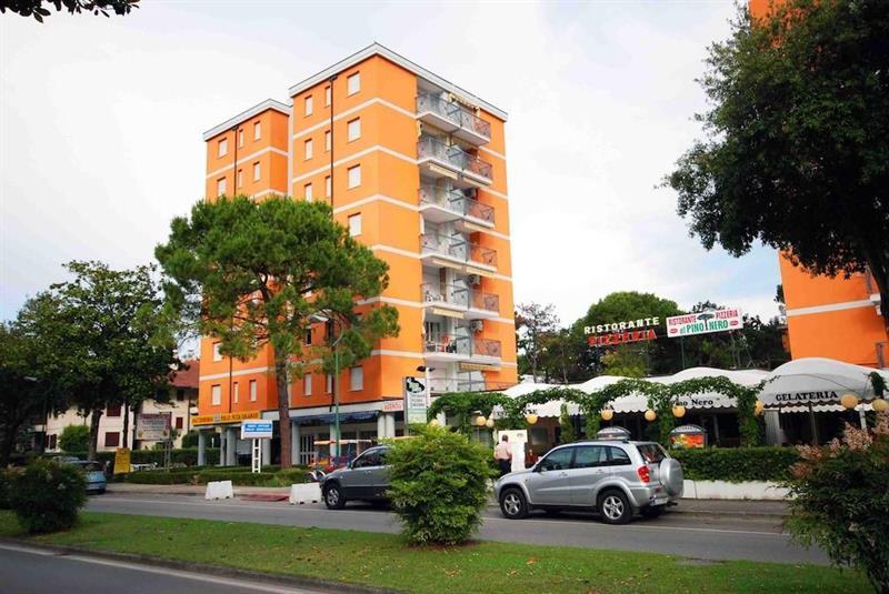 Hotel Alisei Lignano Sabbiadoro Esterno foto